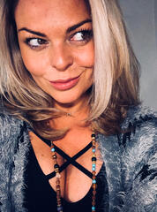 UntitledLisa Marie Bourke with necklace