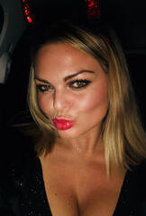 Lisa Marie Bourke red lips